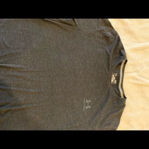 Large Under Armour Cotton Blend T-Shirt